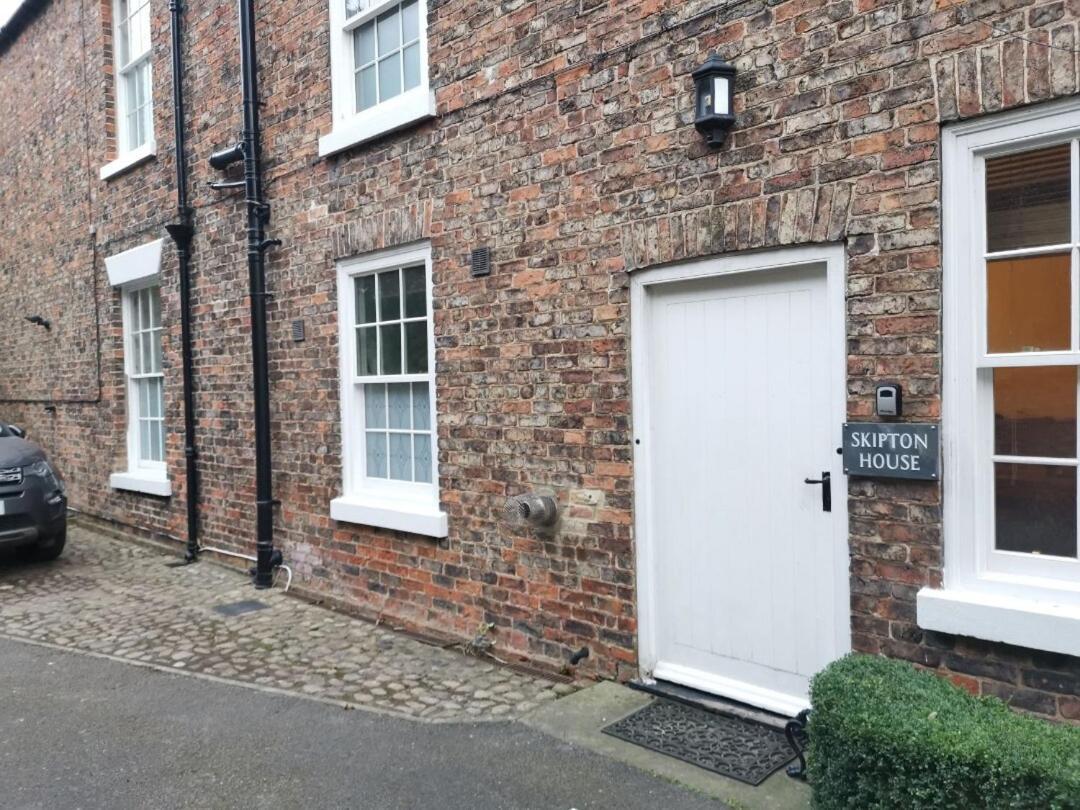 Skipton House Annex Thirsk Extérieur photo